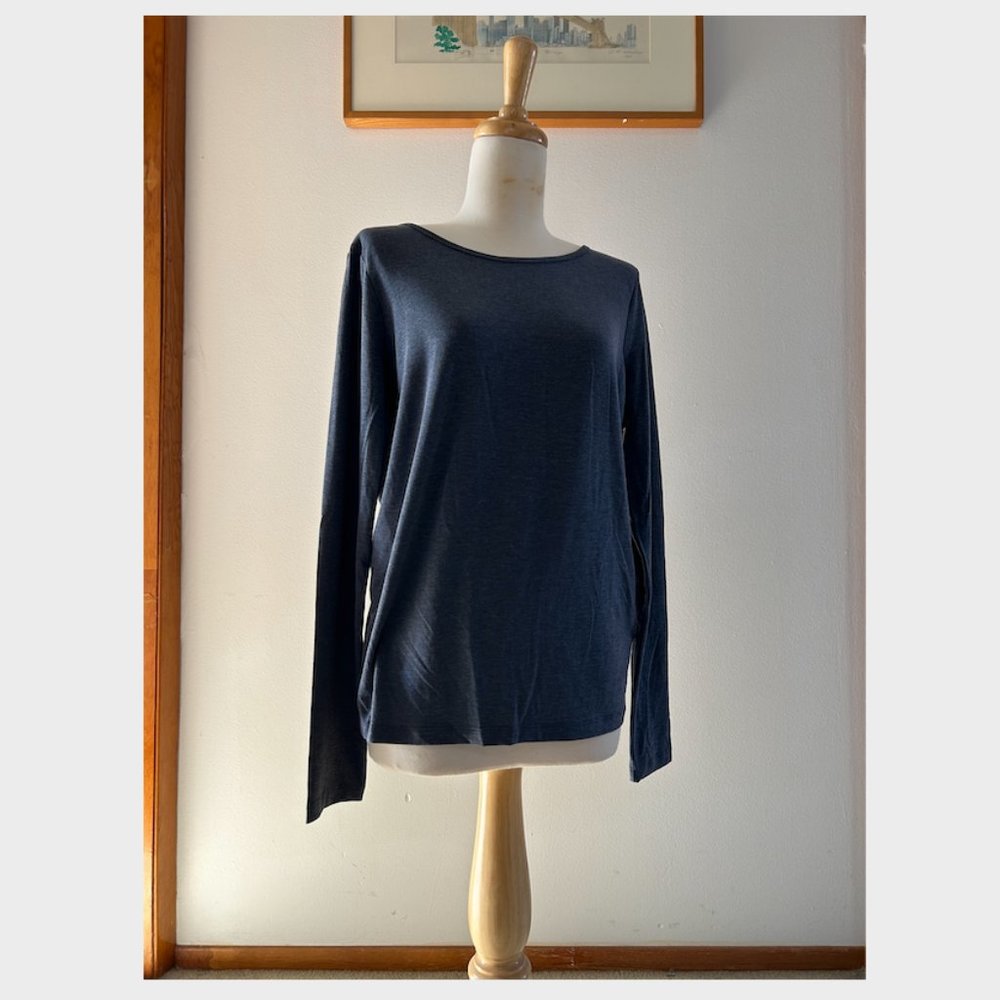 GapFit Breath Long Sleeve Open Back Top Size M